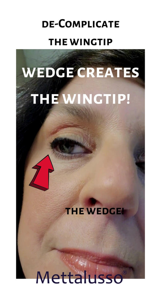 Mettalusso eyeliner hack makes wingtip creation as easy as pie. follow this simple tutorial