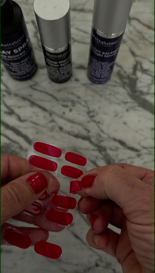 Instant Gel Nail. ManiPedi No Glue No Lamp Manicure by Mettalusso