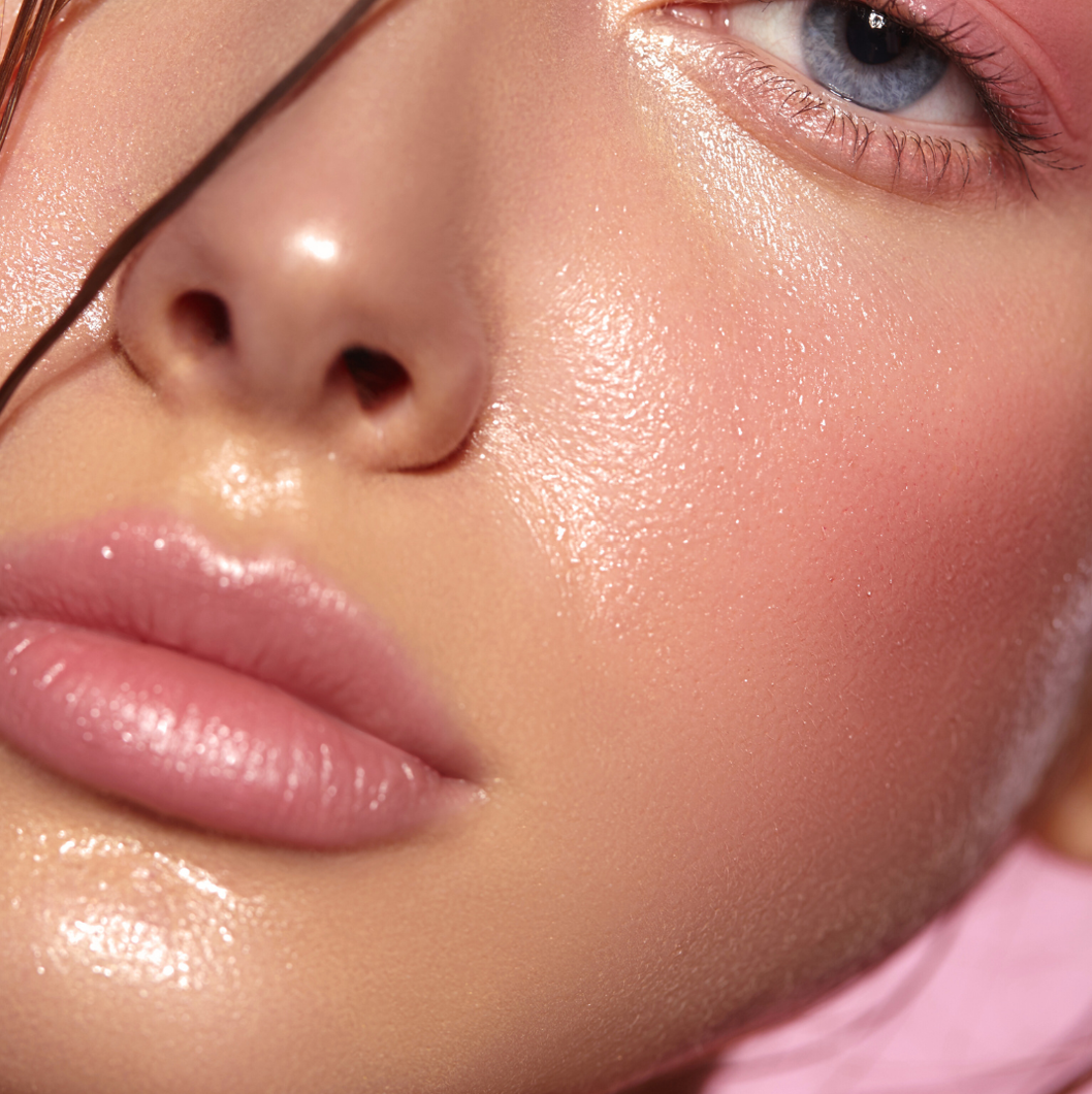  Mettalusso Megastar multi-functional vegan creme stick makeup for face and lips offers a healthy pink shimmer  glow for all skin tones.